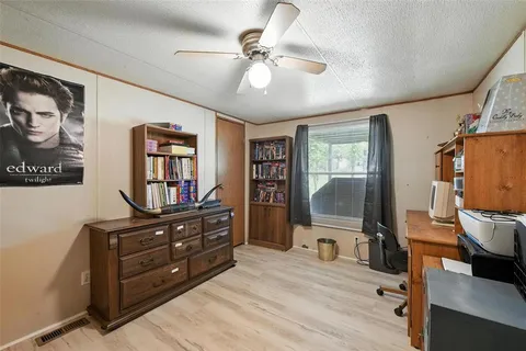 $230,000 | 1933 Carter Road, Springtown, TX 76082