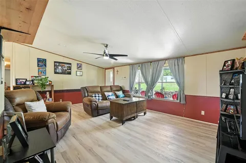 $230,000 | 1933 Carter Road, Springtown, TX 76082