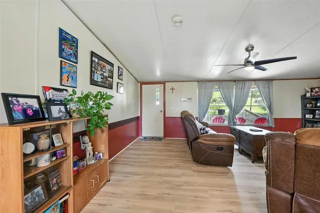 $230,000 | 1933 Carter Road, Springtown, TX 76082