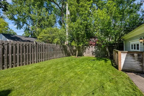 $2,150,000 | 122 17th Street, Wilmette, IL 60091