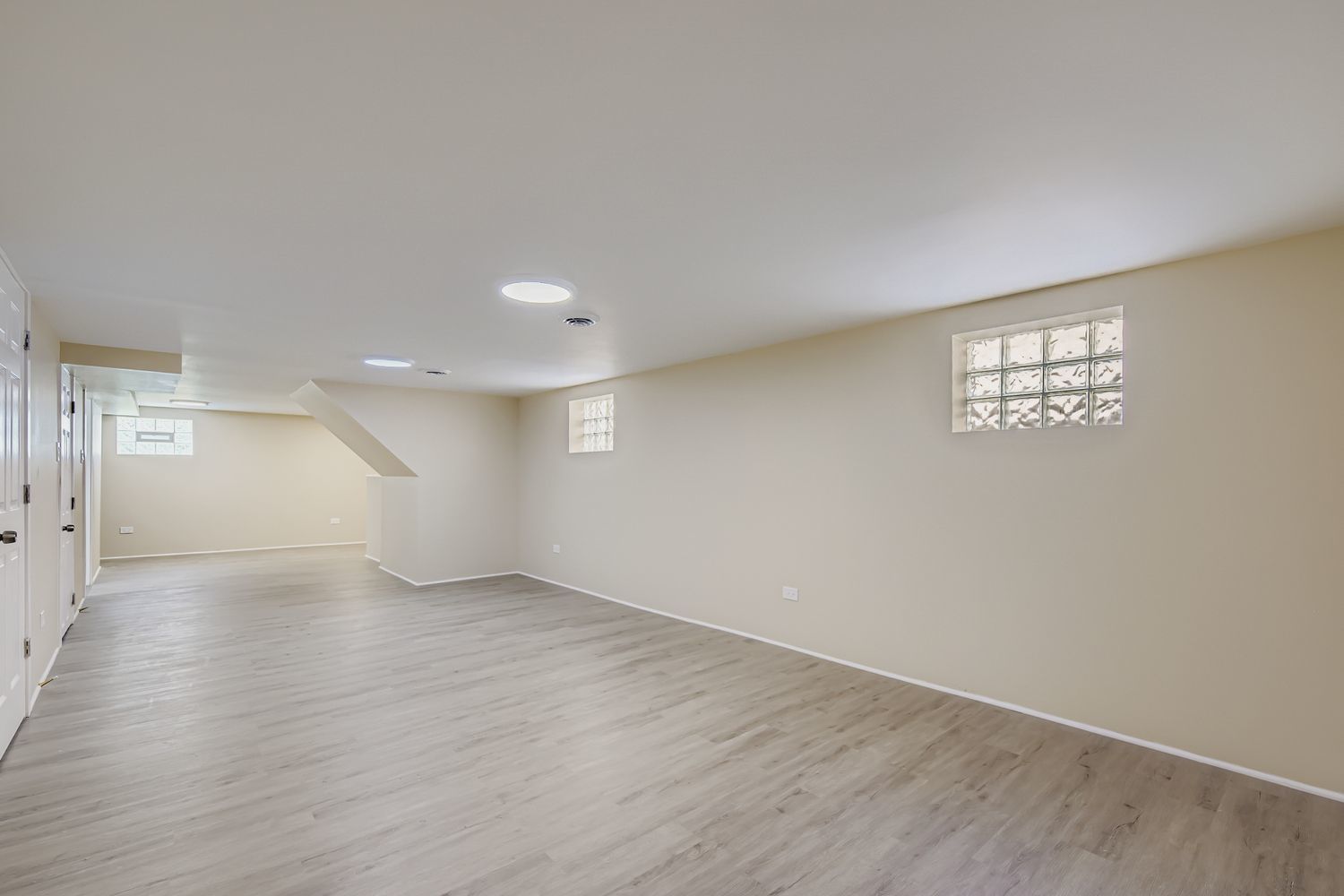 10046 South Indiana Avenue Chicago, IL 60628 - Photo 12 of 16