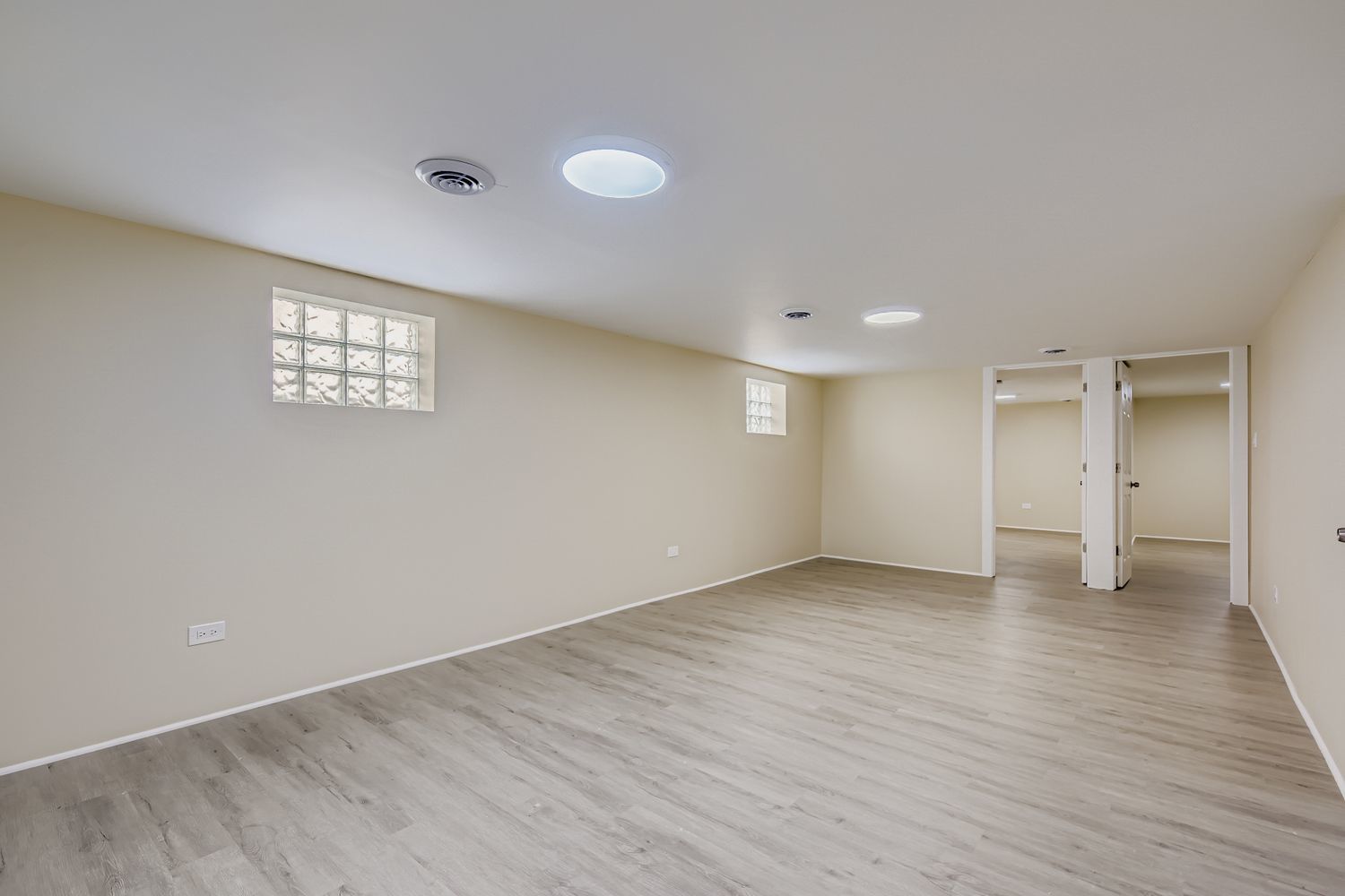 10046 South Indiana Avenue Chicago, IL 60628 - Photo 13 of 16