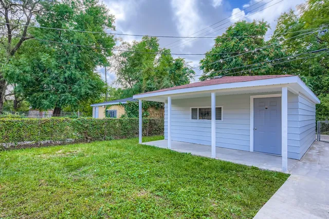 $285,000 | 10046 South Indiana Avenue, Chicago, IL 60628