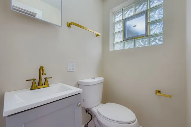 $285,000 | 10046 South Indiana Avenue, Chicago, IL 60628