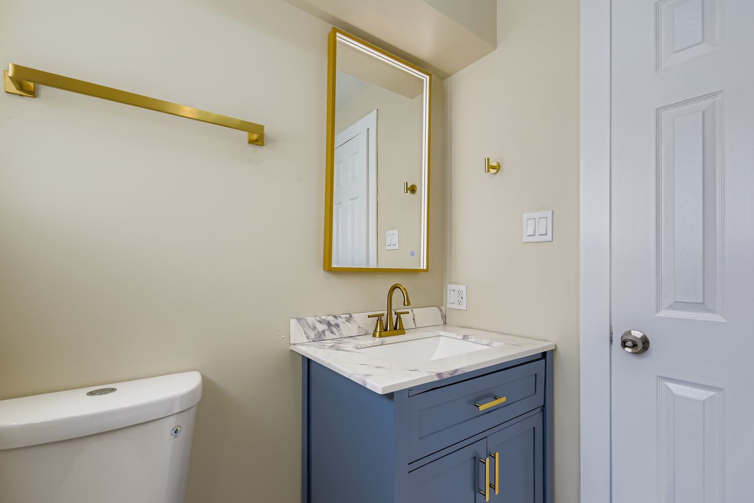 10046 South Indiana Avenue Chicago, IL 60628 - Photo 10 of 16