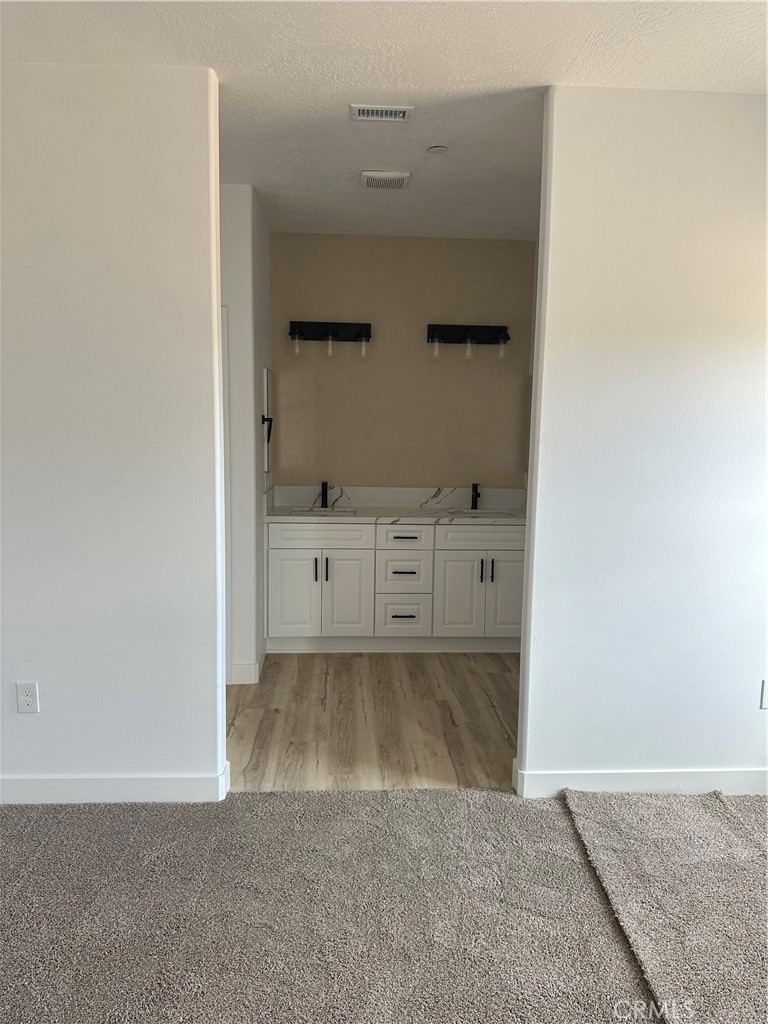 16353 Smokethorn Road Apple Valley, CA 92307 - Photo 18 of 35