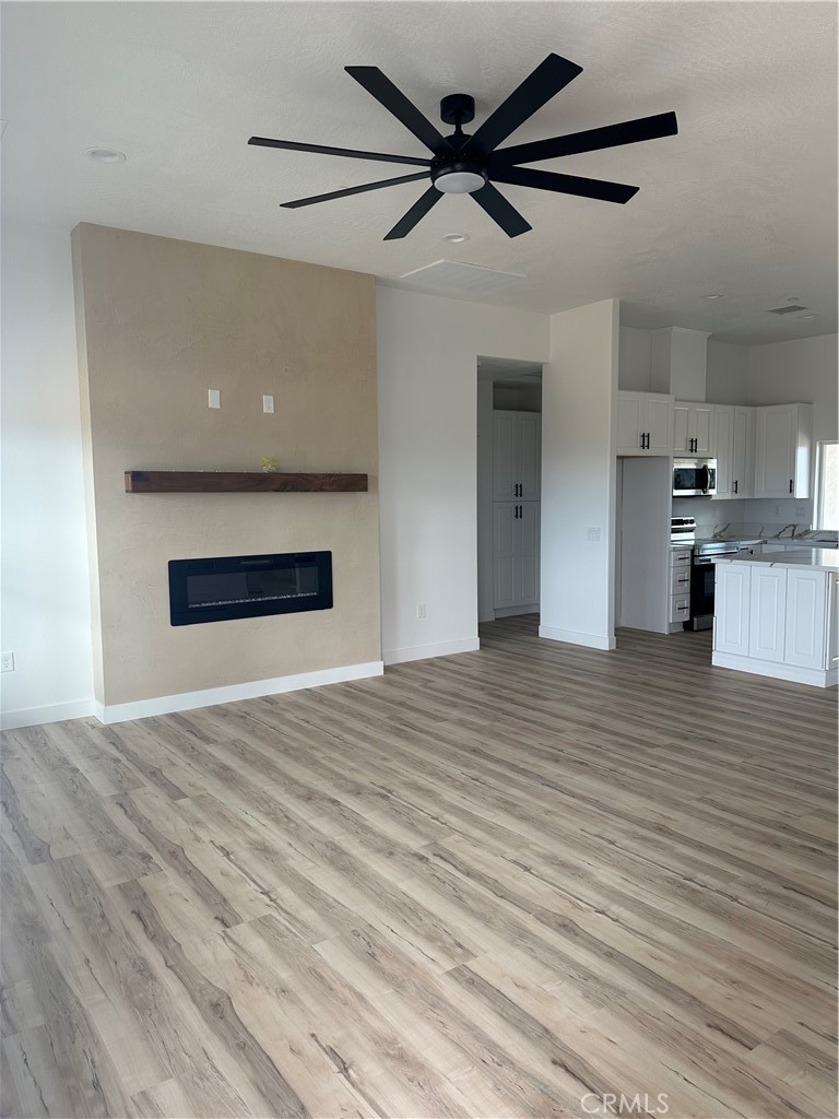 16353 Smokethorn Road Apple Valley, CA 92307 - Photo 2 of 35