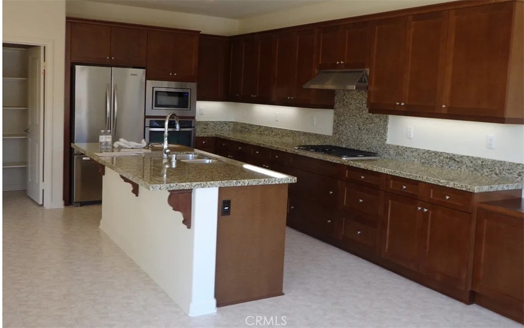 10828 Portofino Lane Riverside, CA 92503 - Photo 2 of 6