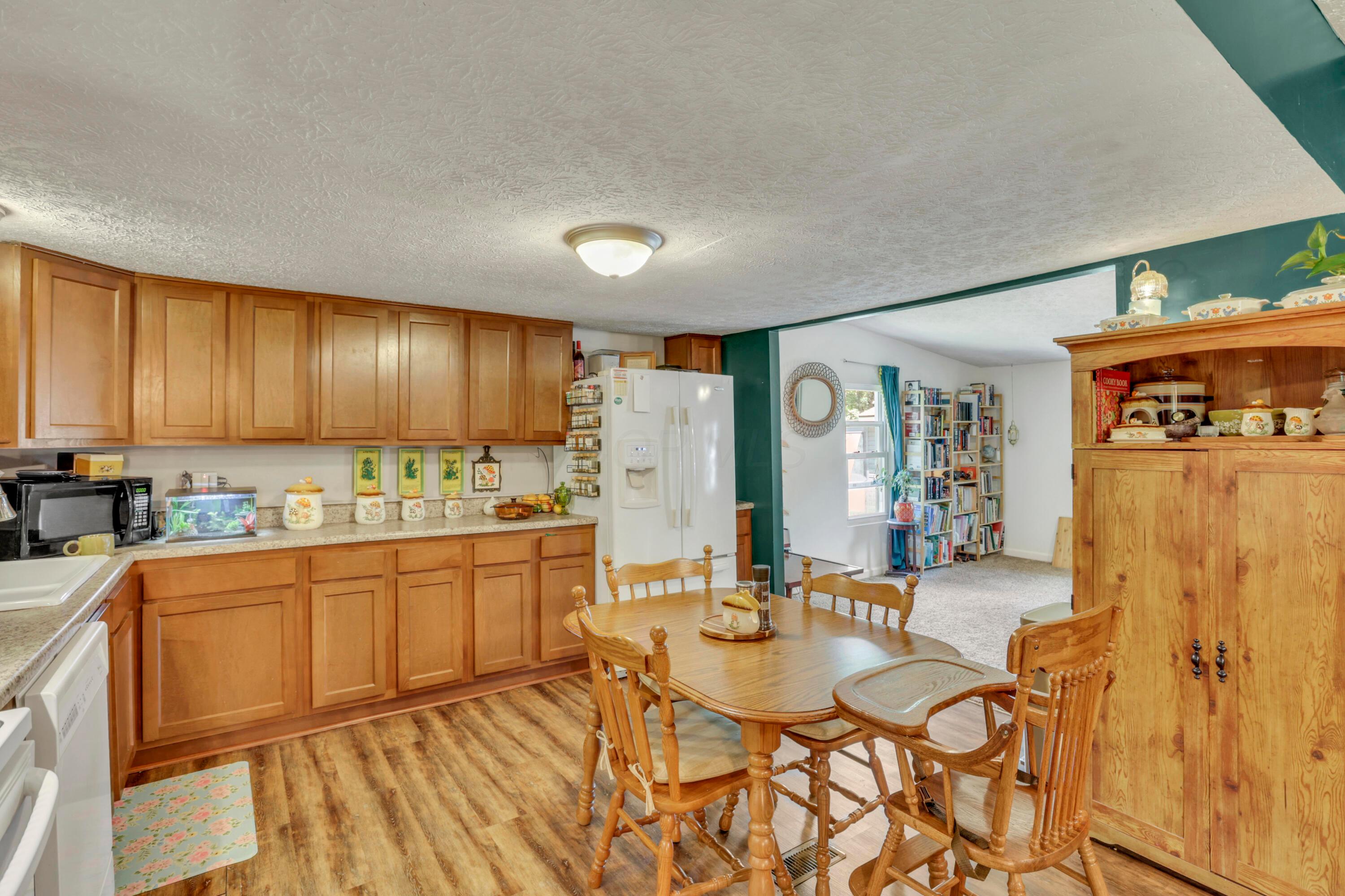 354 Merritt Road Southwest Pataskala, OH 43062 - Photo 14 of 43