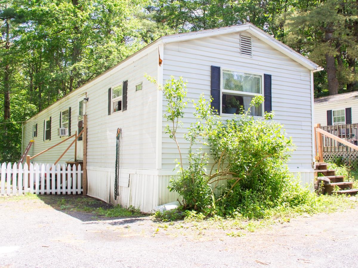 133 Mansfield Road Milton, VT 05468 - Photo 1 of 13 Gallery Image 1