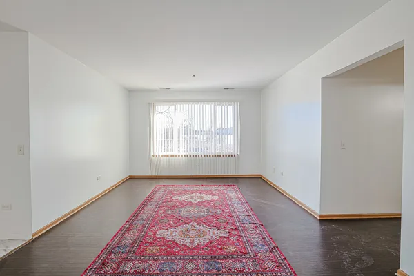 $254,500 | 881 North Swift Road, Unit 206, Addison, IL 60101