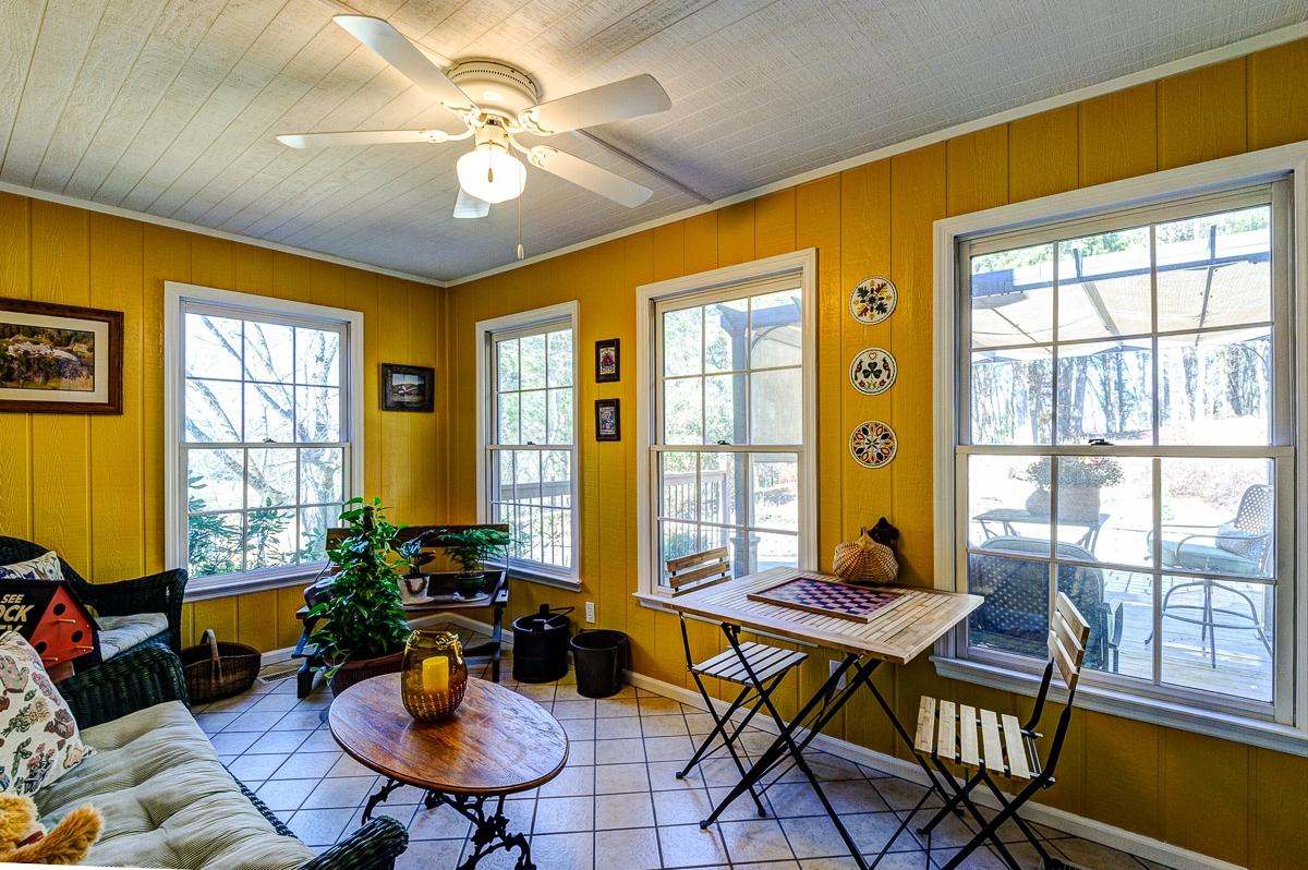 280 Lone Ridge Lane Clinton, TN 37716 - Photo 13 of 22 _ELF7977_HDR
