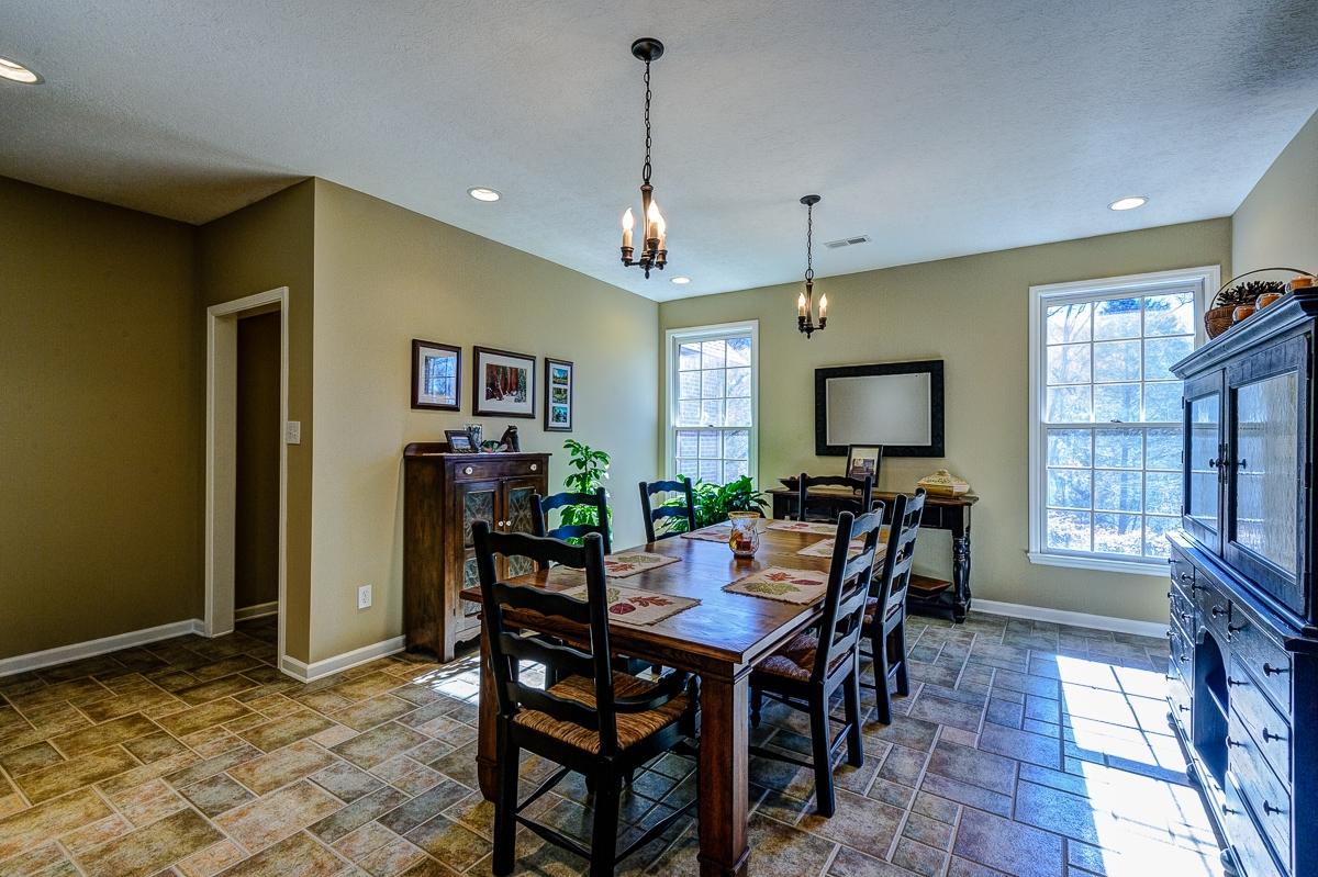 280 Lone Ridge Lane Clinton, TN 37716 - Photo 5 of 22 _ELF7829_HDR