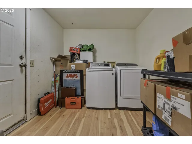 $299,000 | 409 Wolfe Avenue, Amity, OR 97101