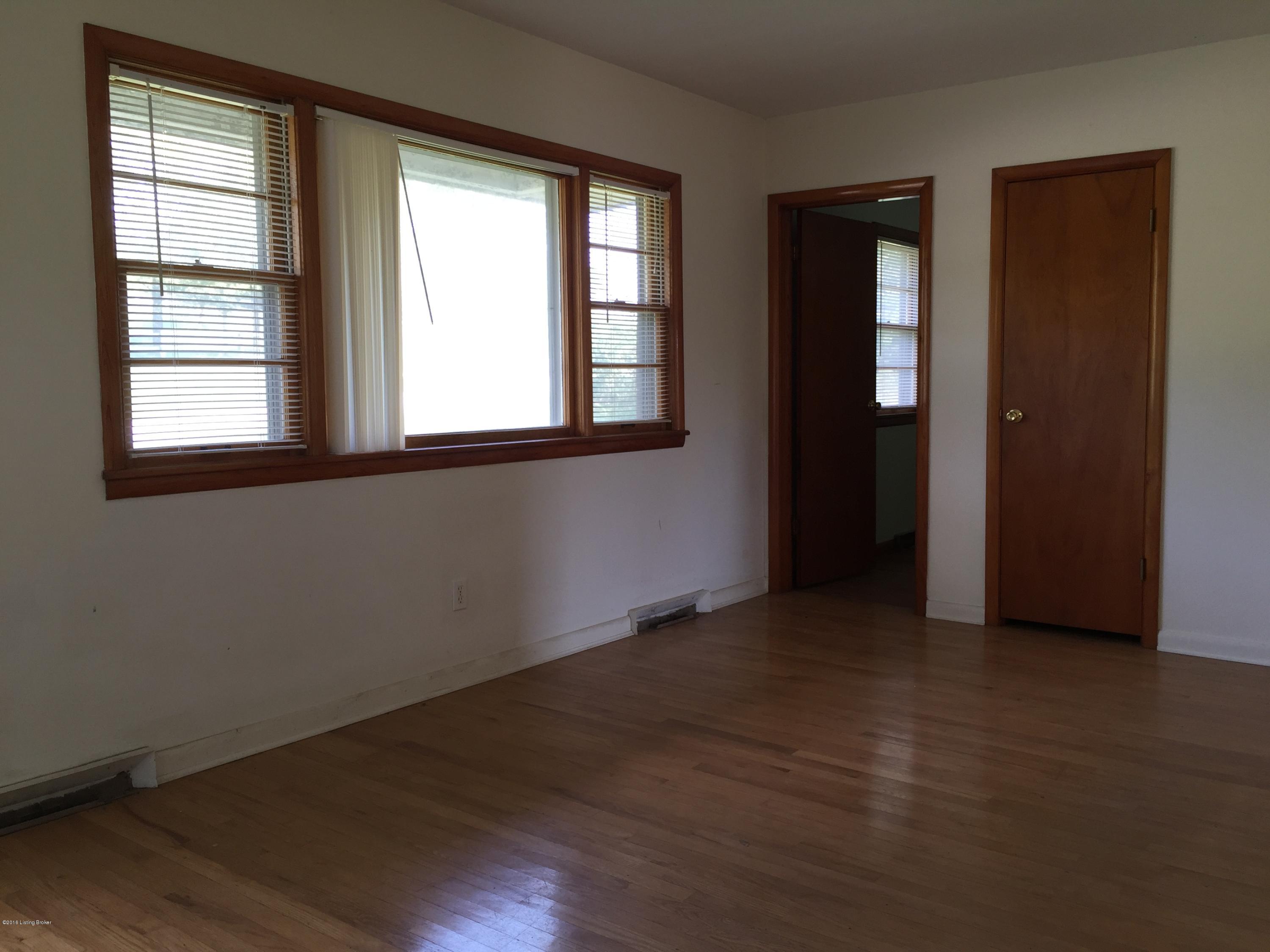 11710 Waterford Road Louisville, KY 40291 - Photo 13 of 18 IMG_3639