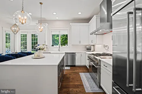 $1,950,000 | 1416 Ross Drive Southwest, Vienna, VA 22180
