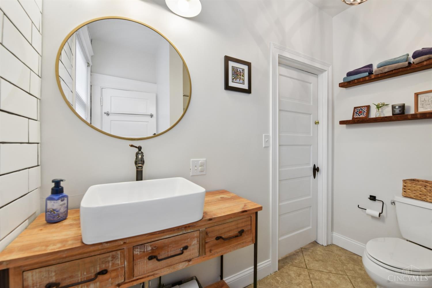 3327 Brotherton Road Cincinnati, OH 45209 - Photo 15 of 35 Gallery Image 15
