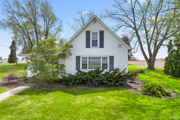 $299,900 | 3268 Highway 18, Flora, IN 46929
