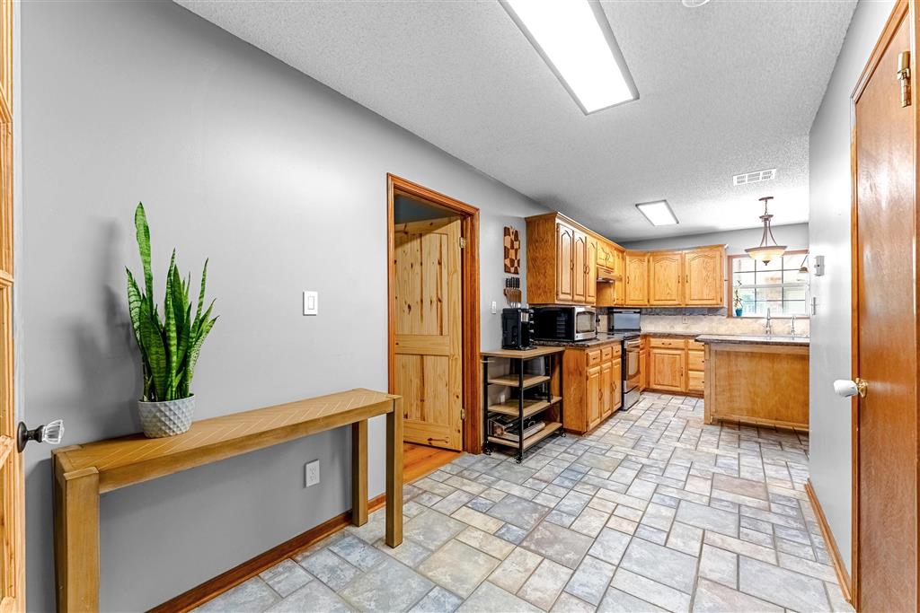 103 Bazile Daigle Road Lake Charles, LA 70607 - Photo 16 of 32