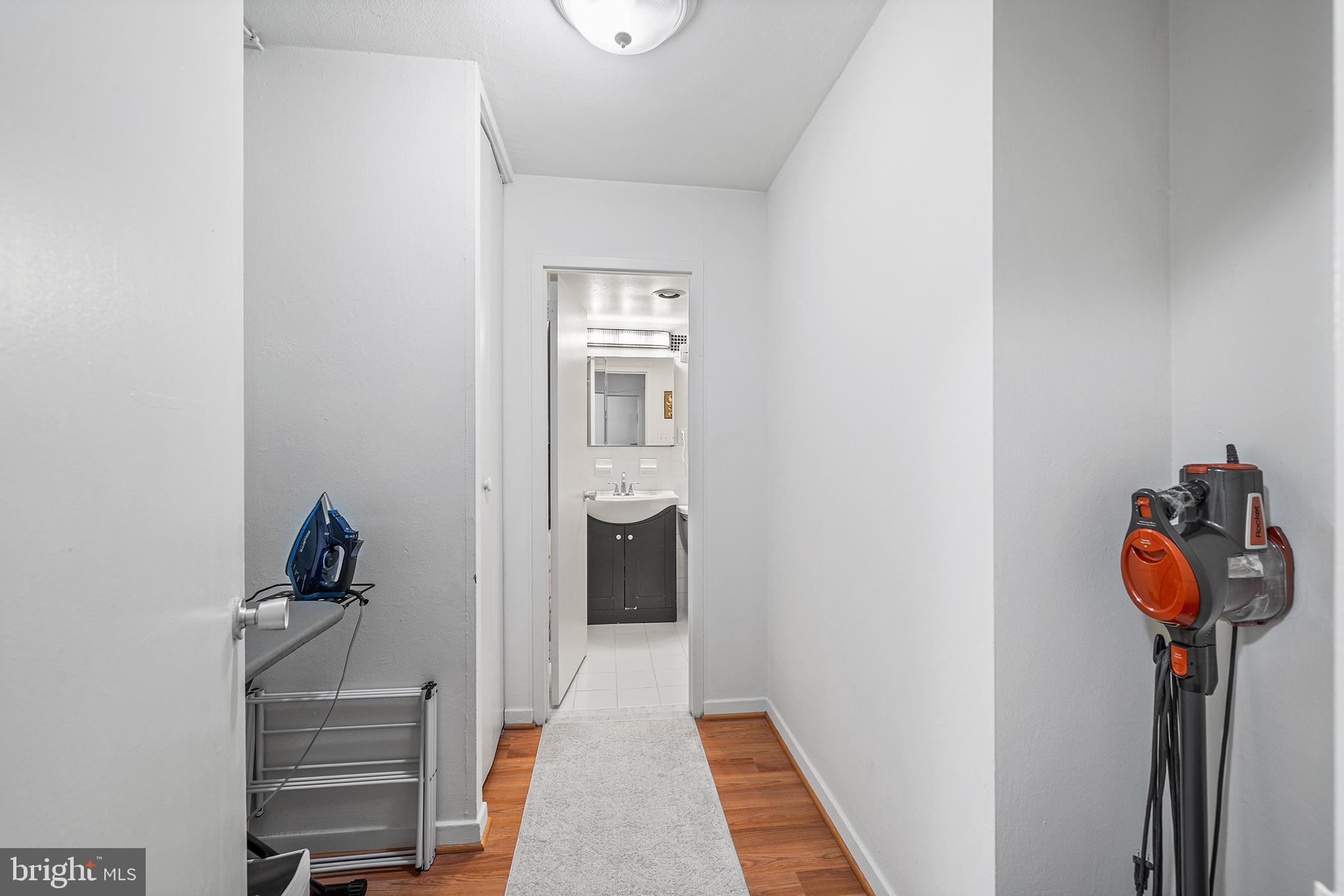 224-30 West Rittenhouse Square, Unit 1002 Philadelphia, PA 19103 - Photo 24 of 31
