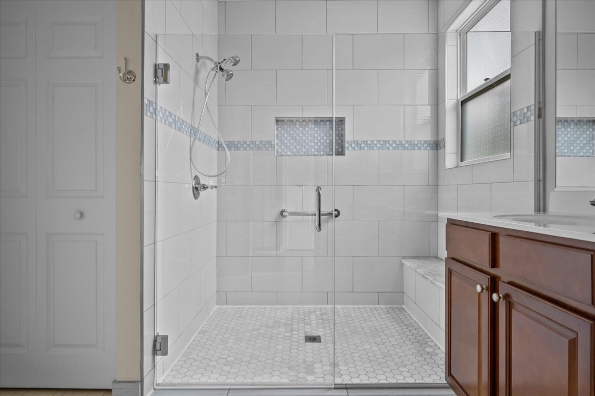 1090 Deerpath Road Aurora, IL 60506 - Photo 16 of 28 a bathroom with a shower