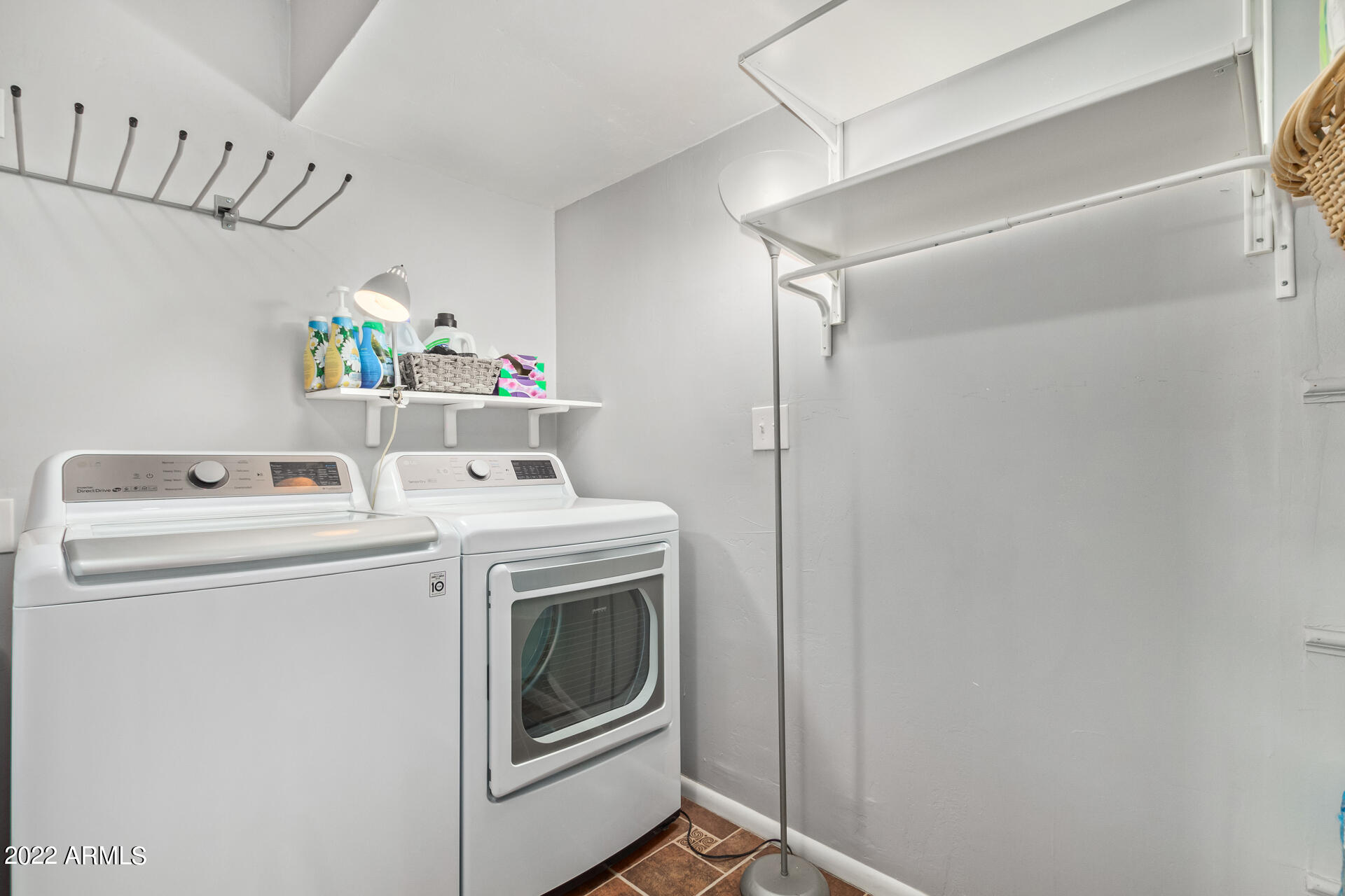 7201 North 16th Drive Phoenix, AZ 85021 - Photo 24 of 29 a utility room with dryer and washer