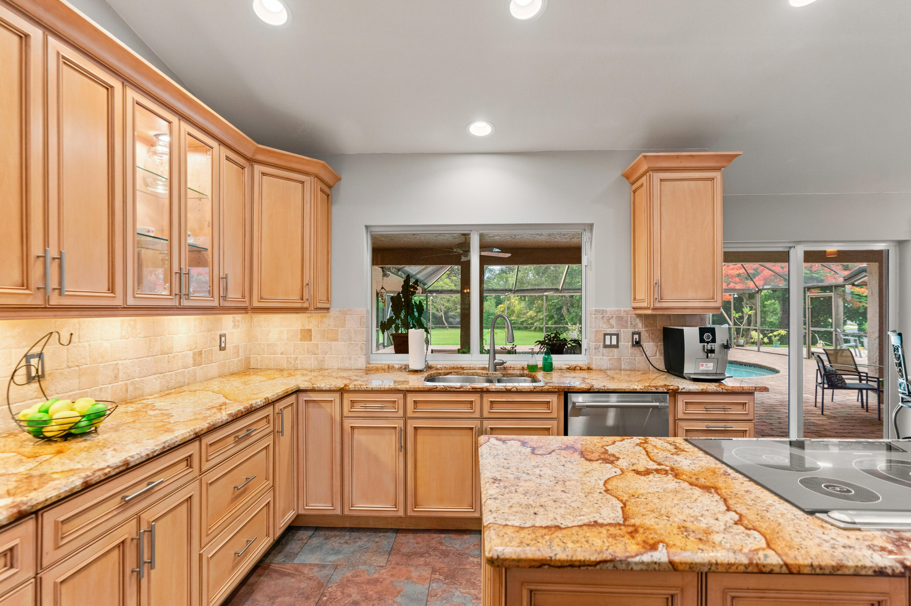 22829 Horseshoe Way Boca Raton, FL 33428 - Photo 15 of 67 DSC06898