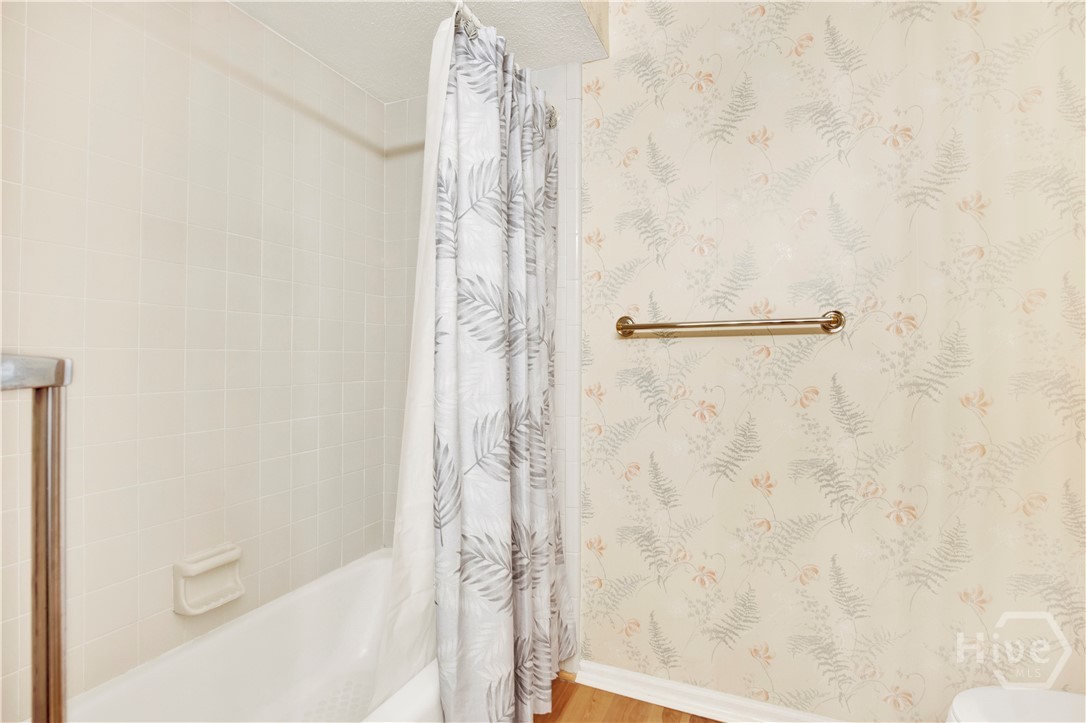 11 Shipwatch Road Savannah, GA 31410 - Photo 23 of 38 Bath 2nd bedroom
