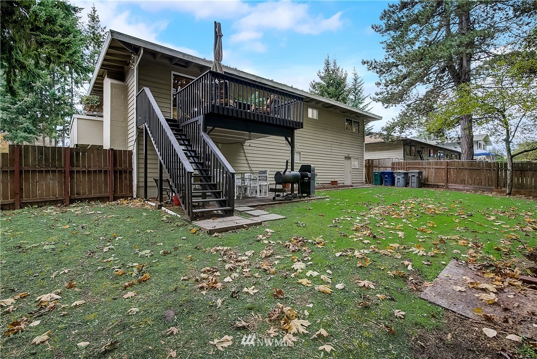 4109 Northeast 17th Street Renton, WA 98059 - Photo 23 of 28