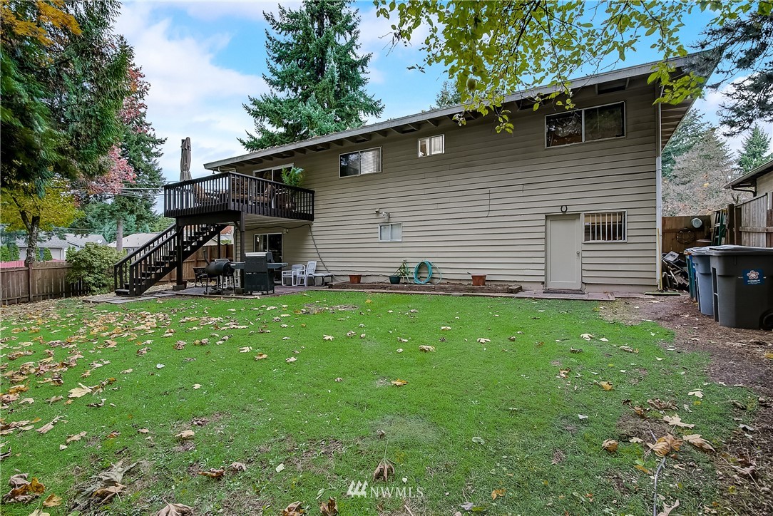 4109 Northeast 17th Street Renton, WA 98059 - Photo 24 of 28