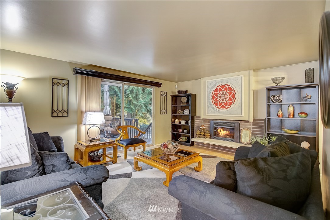 4109 Northeast 17th Street Renton, WA 98059 - Photo 7 of 28