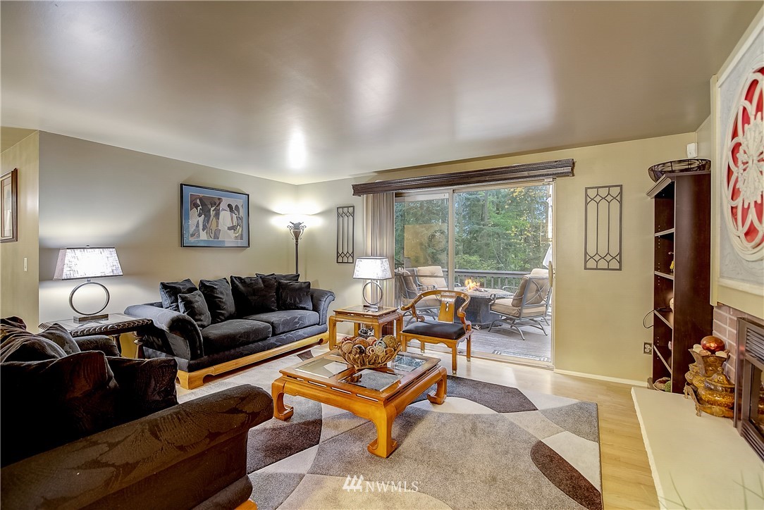4109 Northeast 17th Street Renton, WA 98059 - Photo 9 of 28