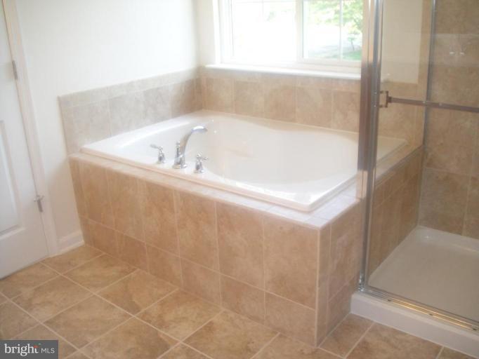 4225 Meyers Road Triangle, VA 22172 - Photo 5 of 10 Master Bath
