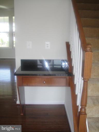 4225 Meyers Road Triangle, VA 22172 - Photo 7 of 10 Kitchen Planning Desk