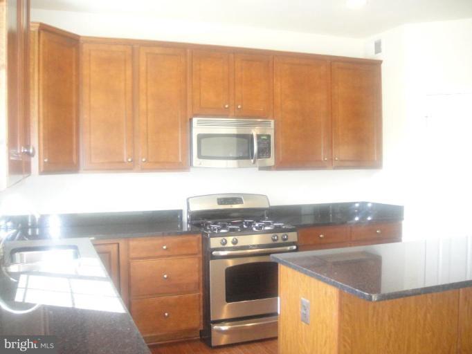 4225 Meyers Road Triangle, VA 22172 - Photo 8 of 10 Kitchen #3