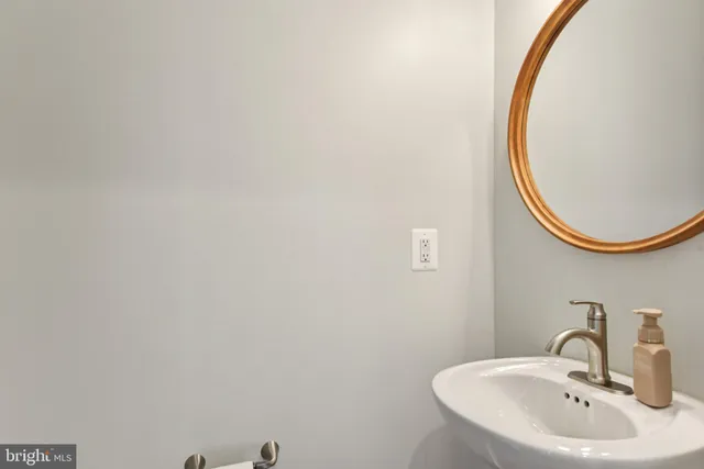 $585,000 | 490 Black Twig Road, Linden, VA 22642