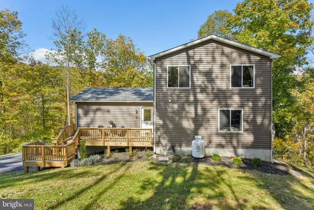 $585,000 | 490 Black Twig Road, Linden, VA 22642