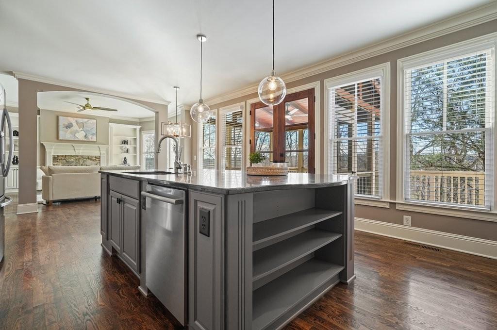 3270 Sydenham Court Cumming, GA 30041 - Photo 24 of 86