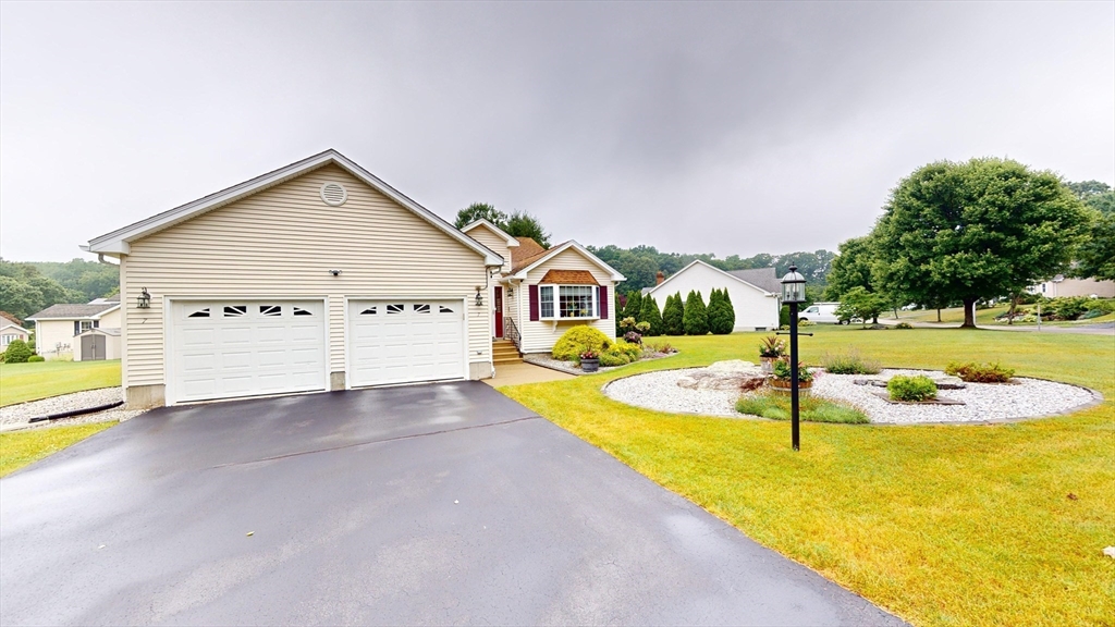 7 Fox Run Circle Auburn, MA 01501 - Photo 12 of 42