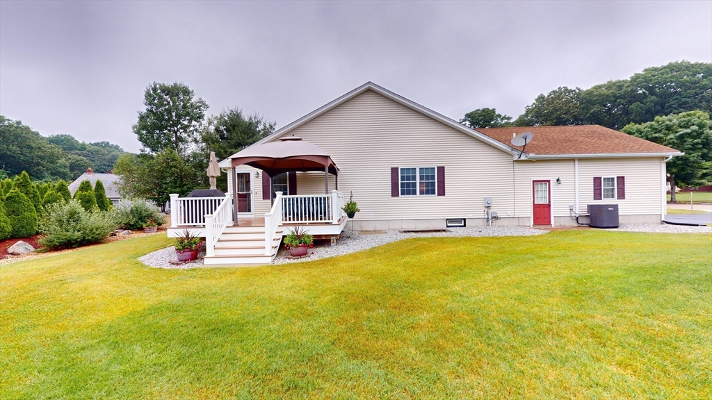 7 Fox Run Circle Auburn, MA 01501 - Photo 10 of 42