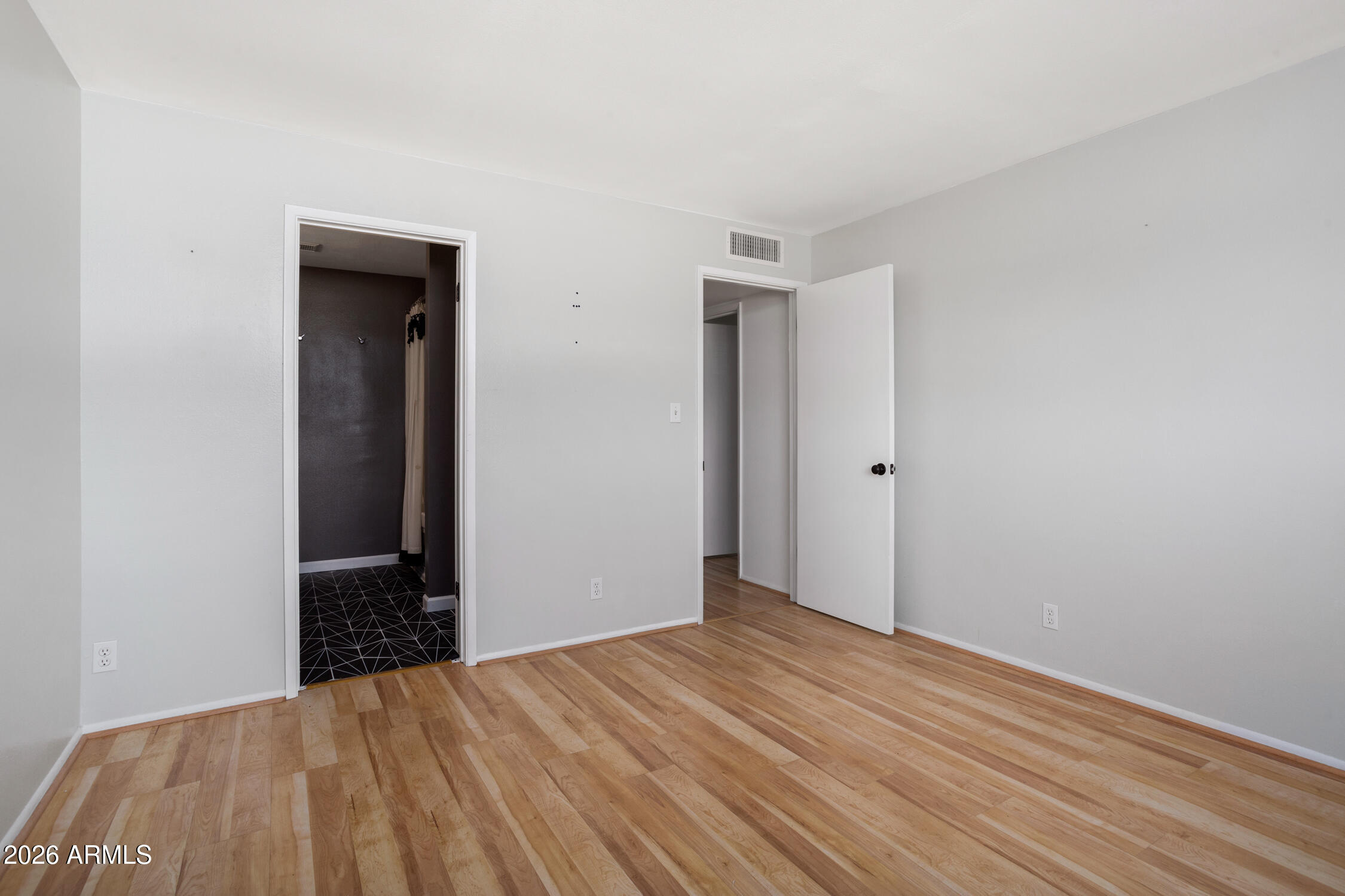 1320 East Bethany Home Road, Unit 102 Phoenix, AZ 85014 - Photo 24 of 30 24-UQ6A0525