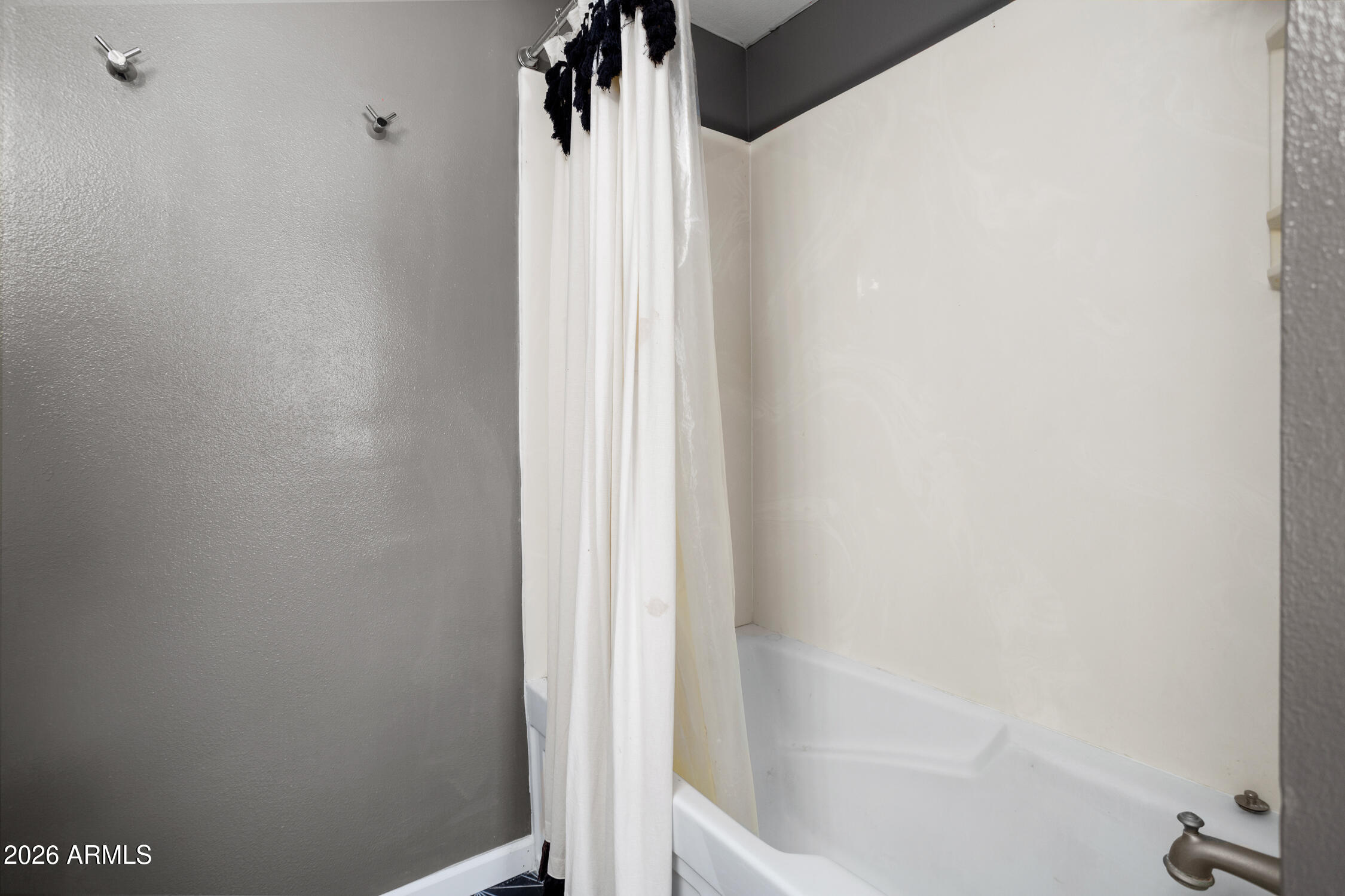 1320 East Bethany Home Road, Unit 102 Phoenix, AZ 85014 - Photo 27 of 30 27-UQ6A0537