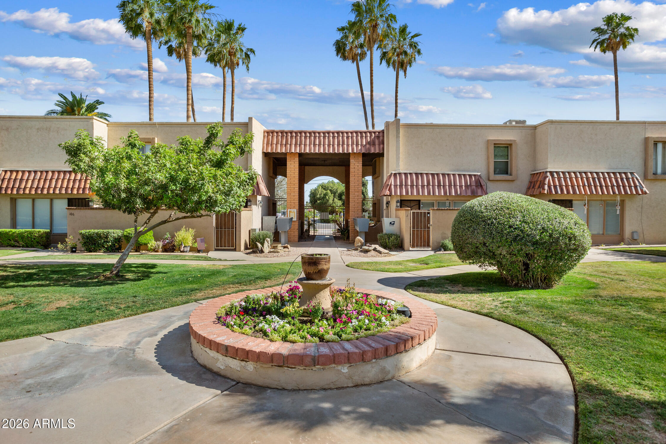 1320 East Bethany Home Road, Unit 102 Phoenix, AZ 85014 - Photo 6 of 30 05-1320 E Bethany Home Rd