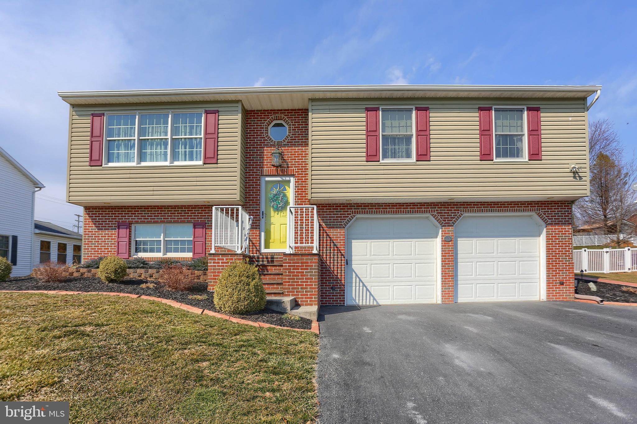 379 Limestone Road Carlisle, PA 17015 - Photo 1 of 29 Gallery Image 1