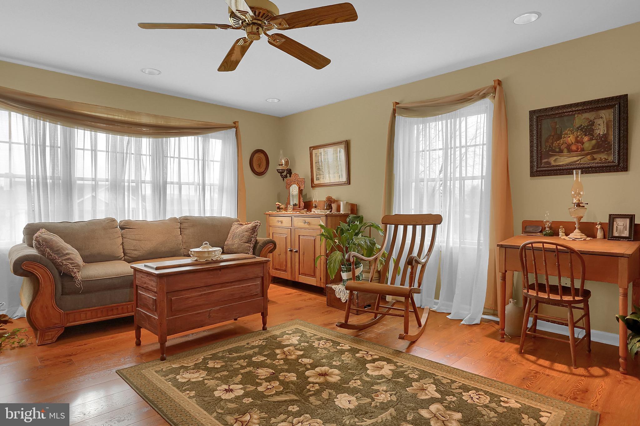 379 Limestone Road Carlisle, PA 17015 - Photo 6 of 29 Gallery Image 6