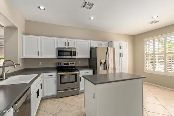 $2,850 | 2760 East Carla Vista Drive, Chandler, AZ 85225