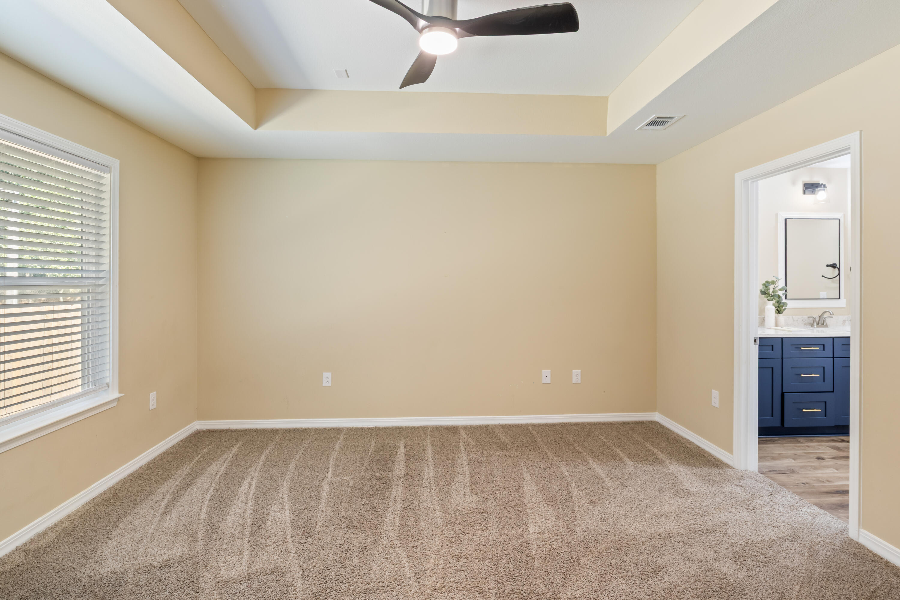 108 North Rayburn Street Crestview, FL 32539 - Photo 13 of 41 108a Rayburn St-11