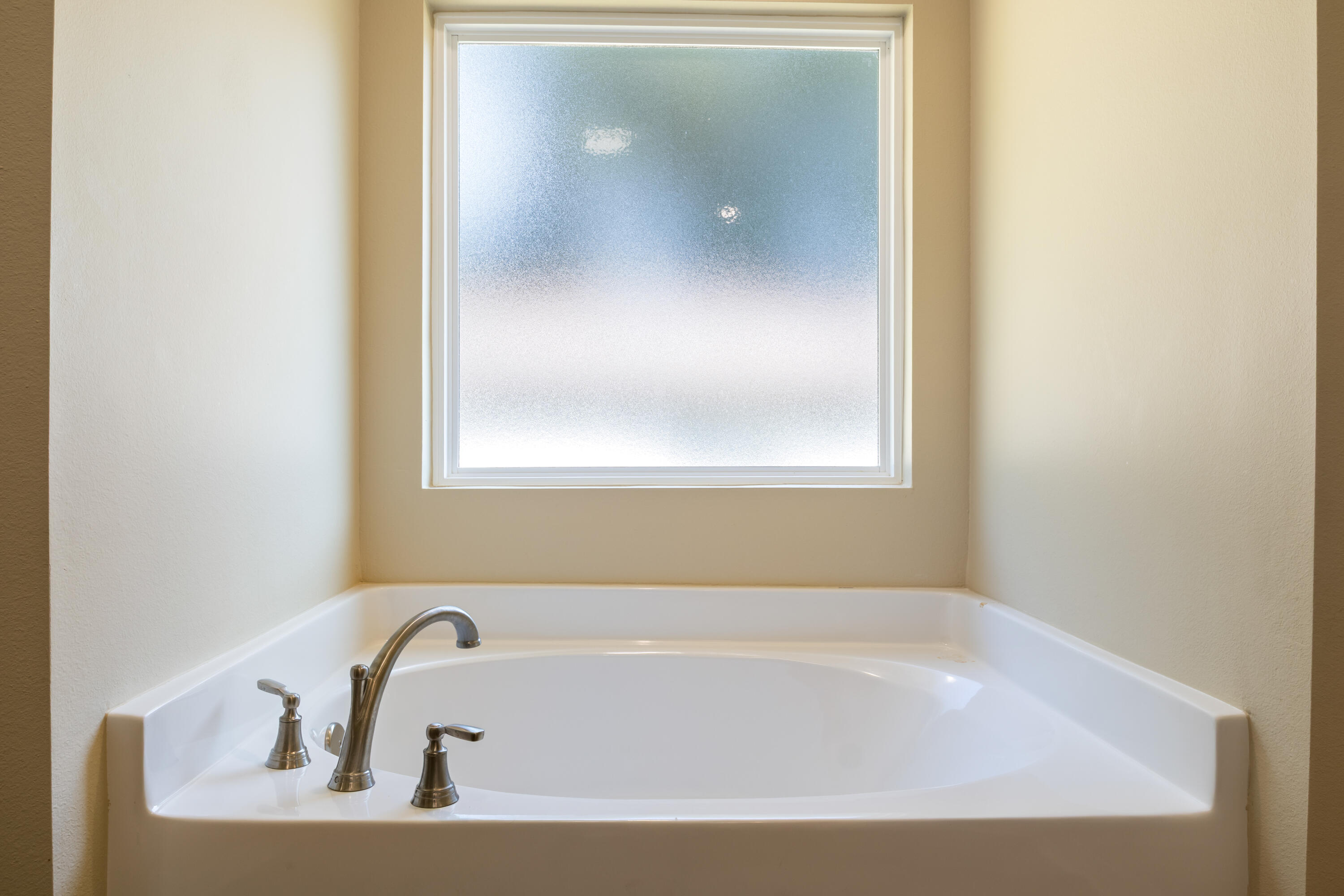 108 North Rayburn Street Crestview, FL 32539 - Photo 23 of 41 108a Rayburn St-19