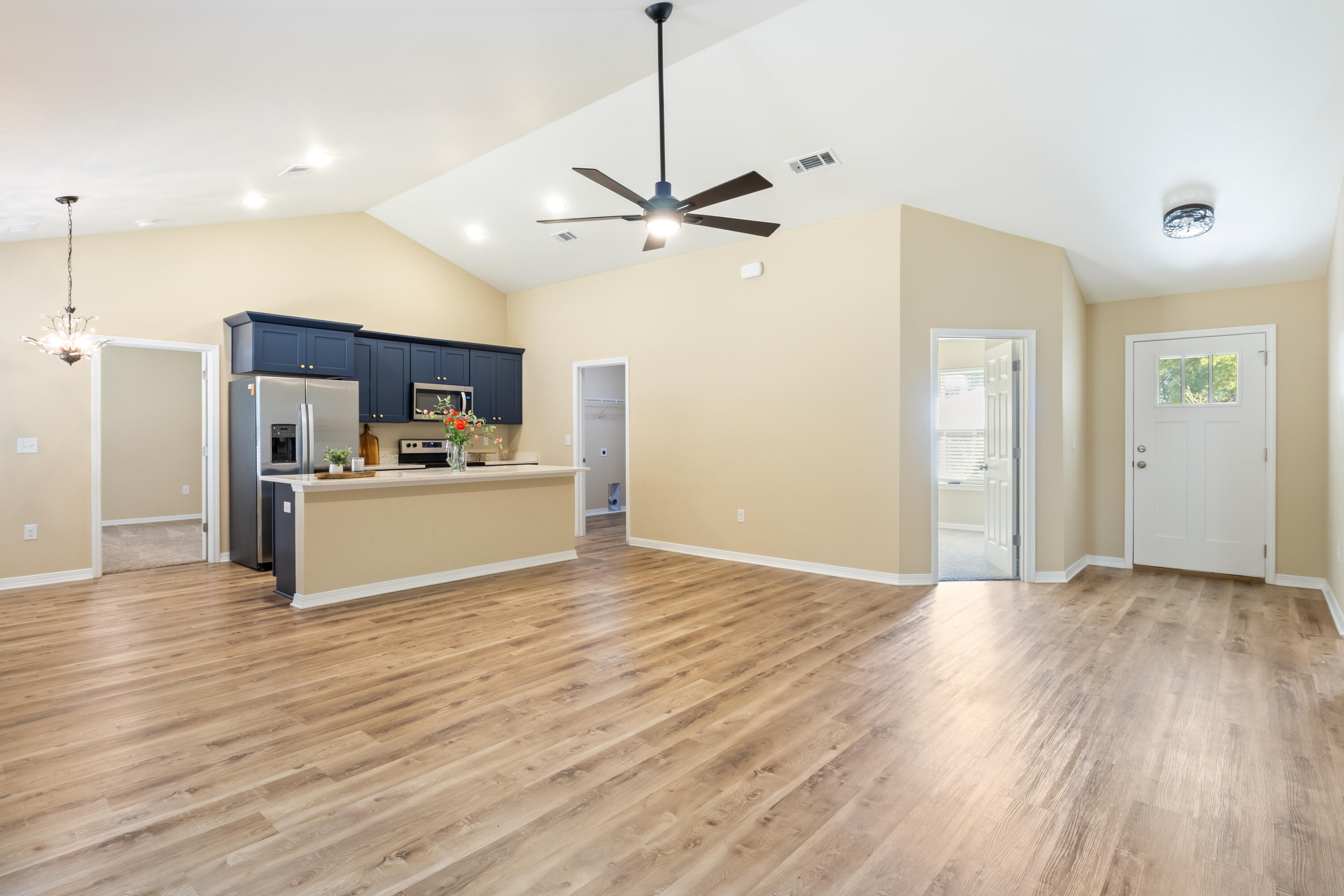 108 North Rayburn Street Crestview, FL 32539 - Photo 9 of 41 108a Rayburn St-5