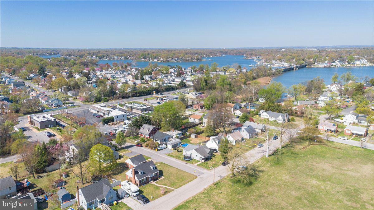 8466 Greenway Road Pasadena, MD 21122 - Photo 45 of 56 view of city and mountain